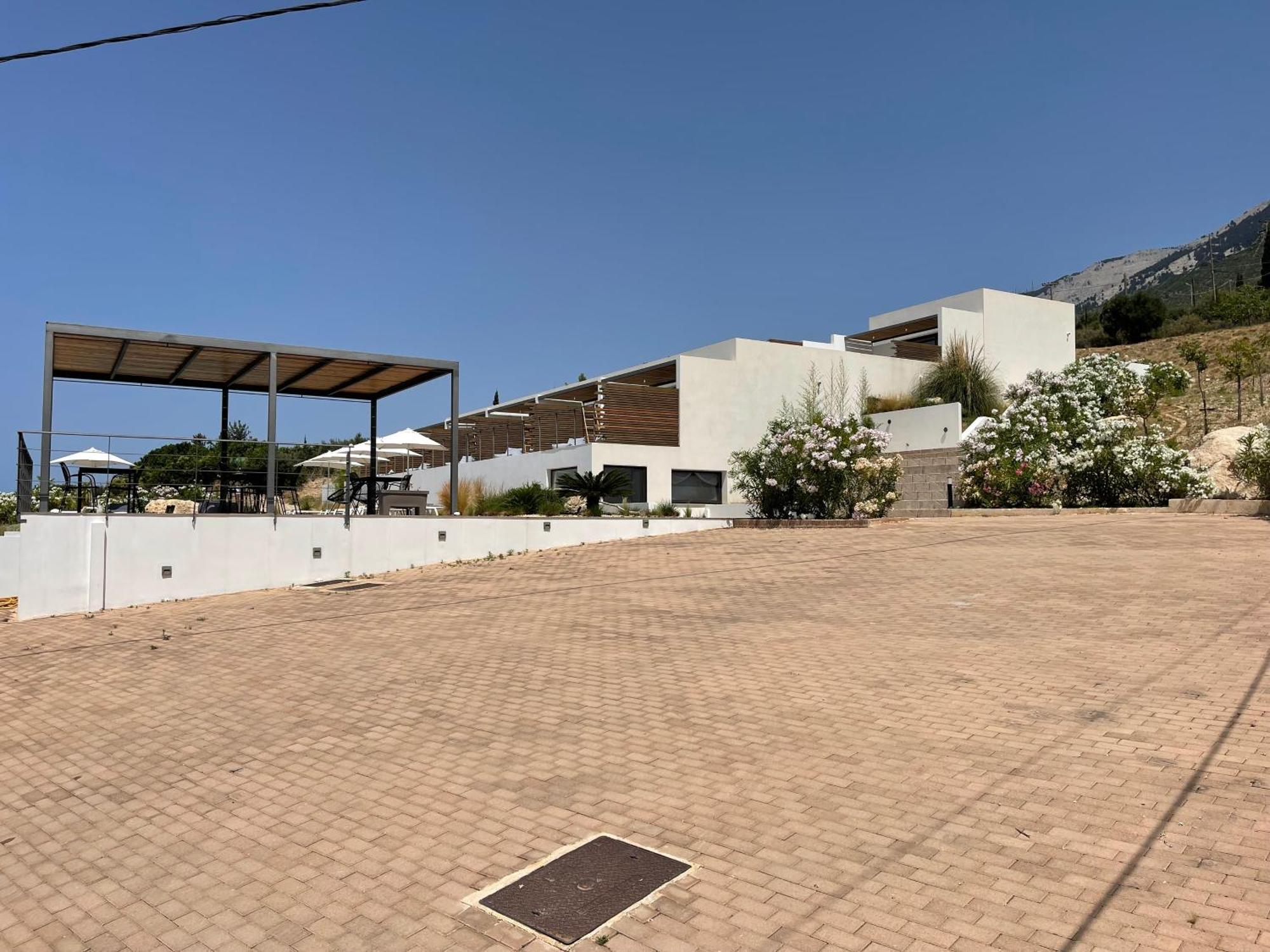 Kefalonian Escape Suites Valerianos Exterior photo